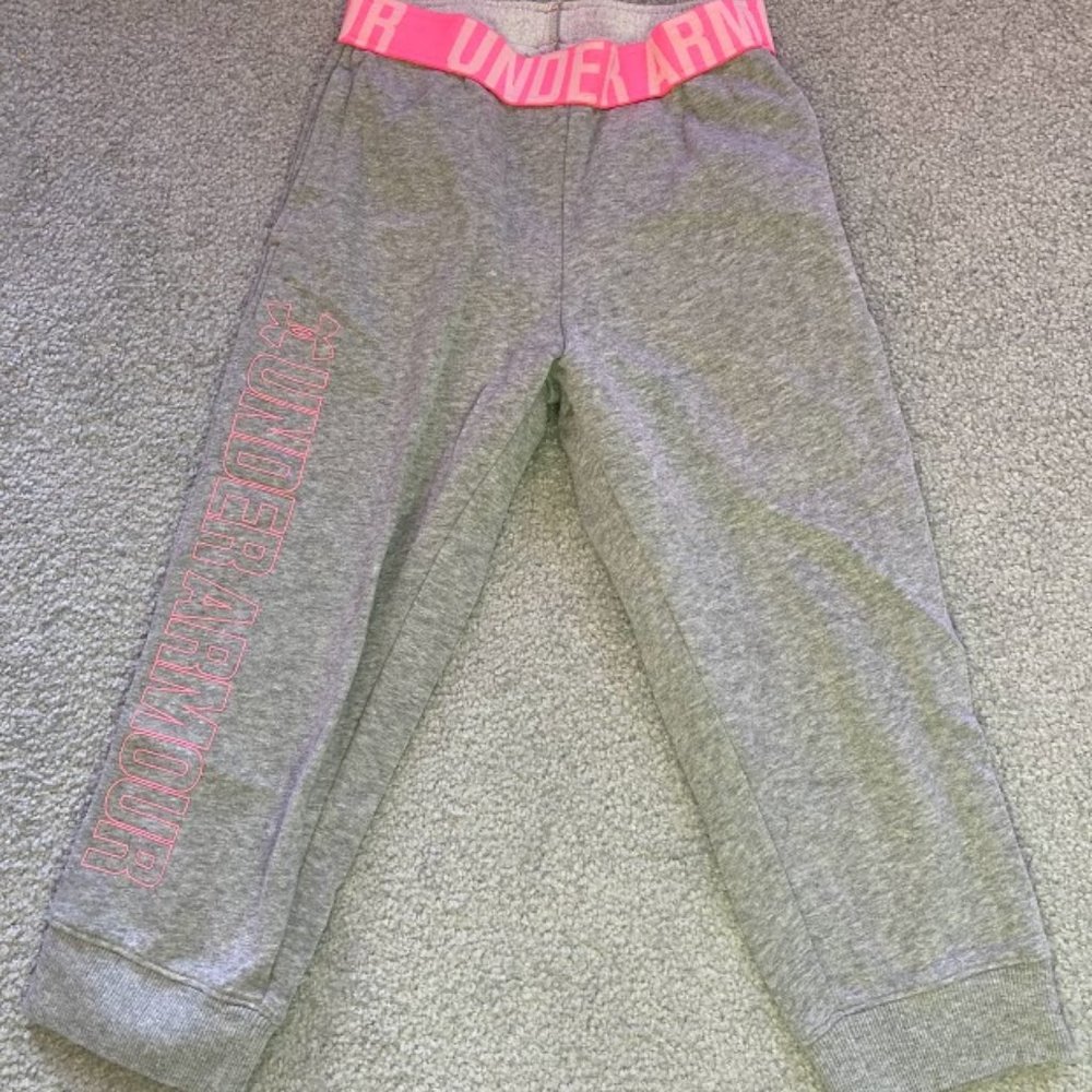 Under Armour girls capri sweatpants